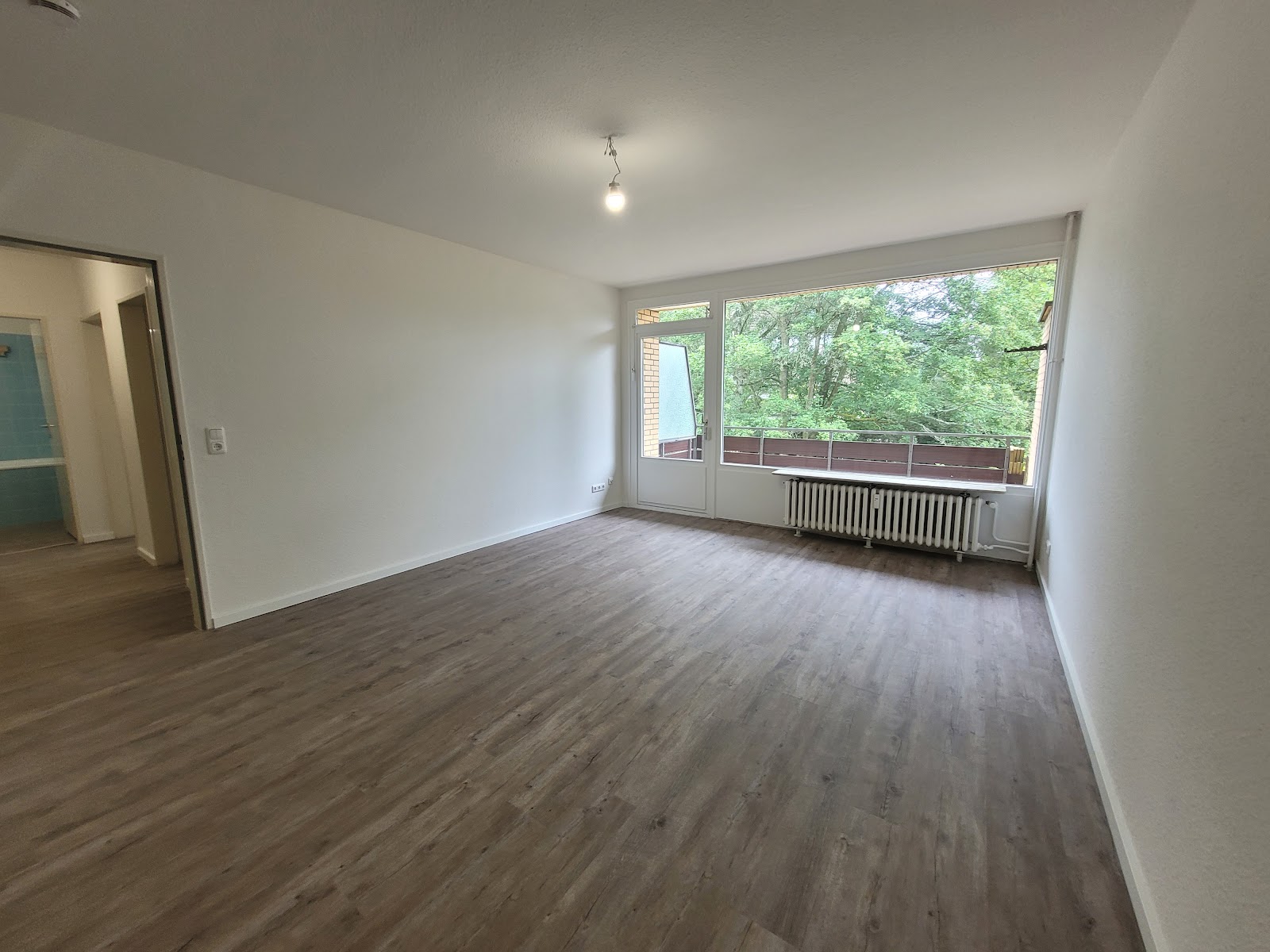Einblick Wohnzimmer Bild 3