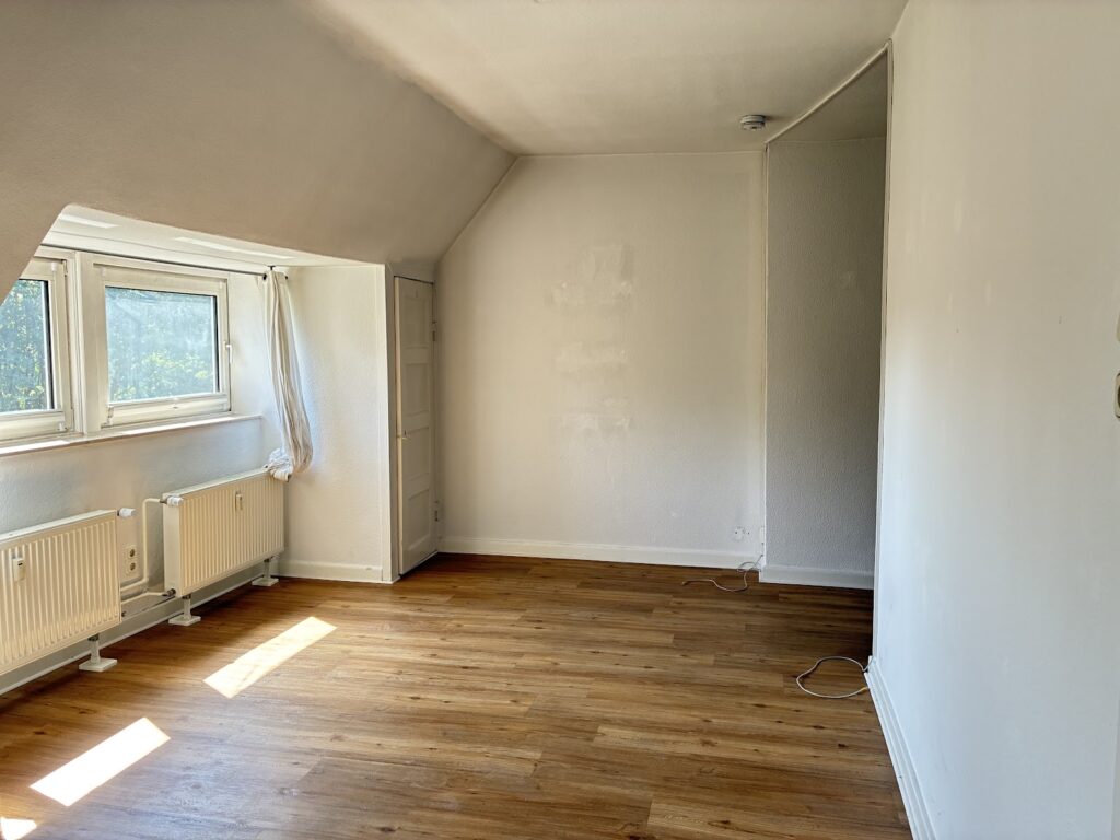 Wohnzimmer mit Essbereich
