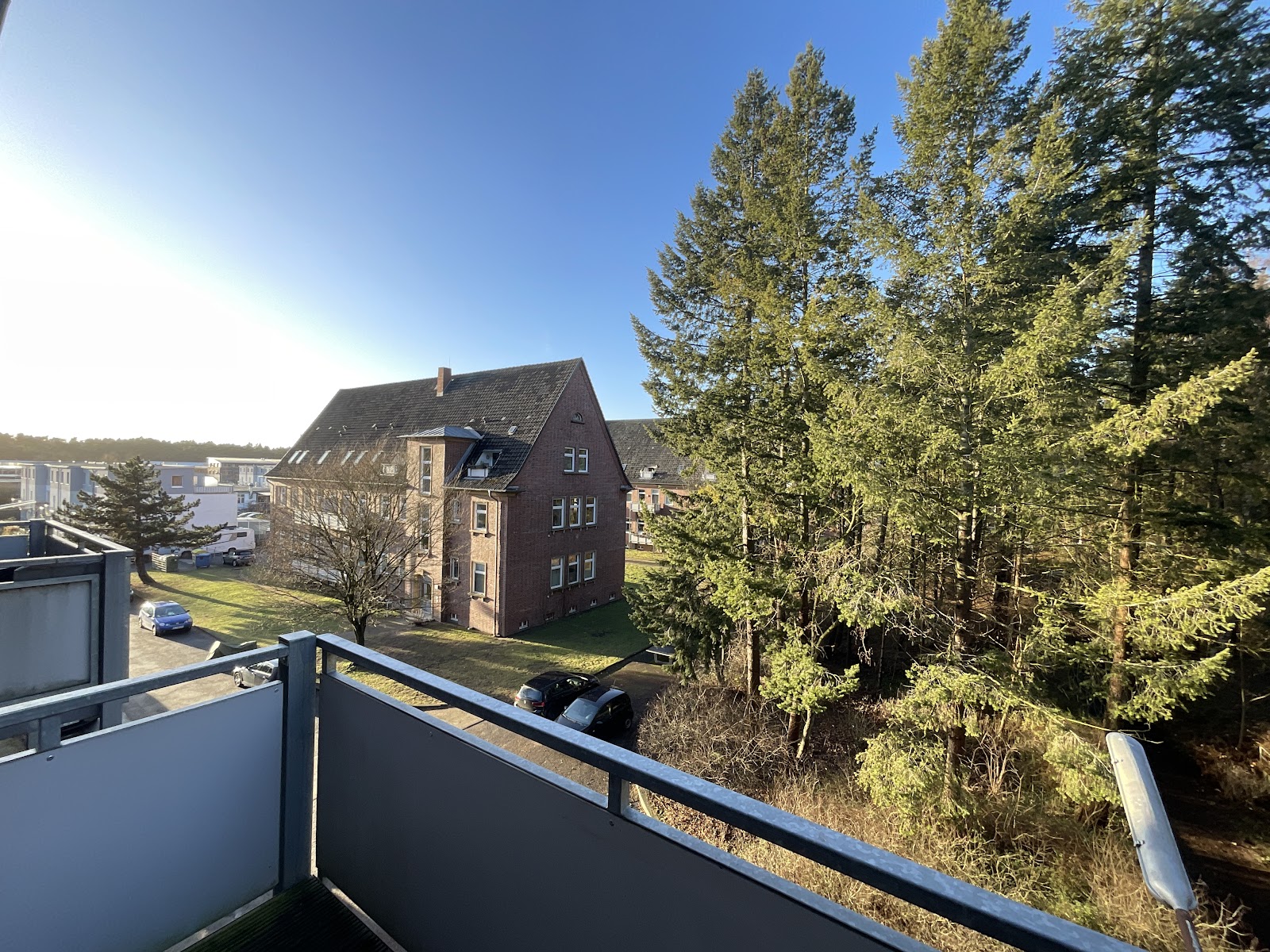 Aussicht vo, Balkon