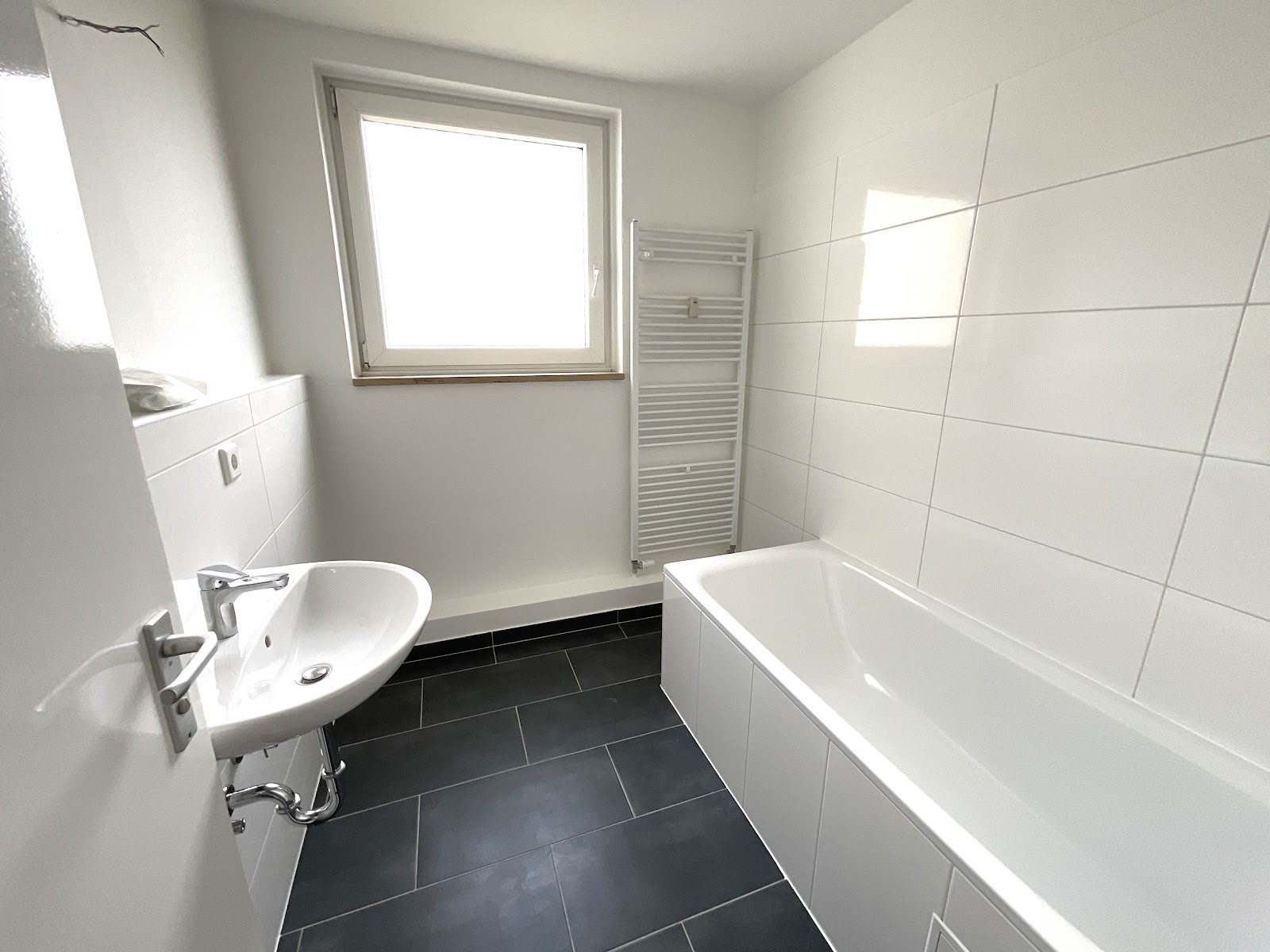 Bad mit Wanne