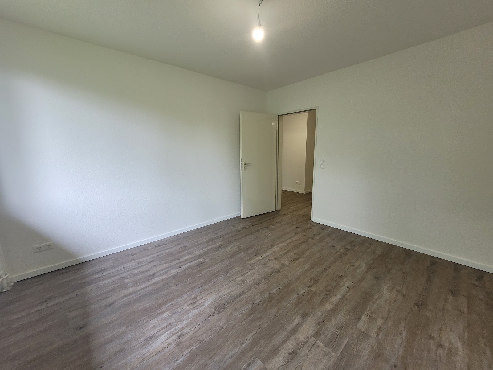 Einblick Schlafzimmer Bild 2
