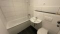 Modernisiertes Wannenbad