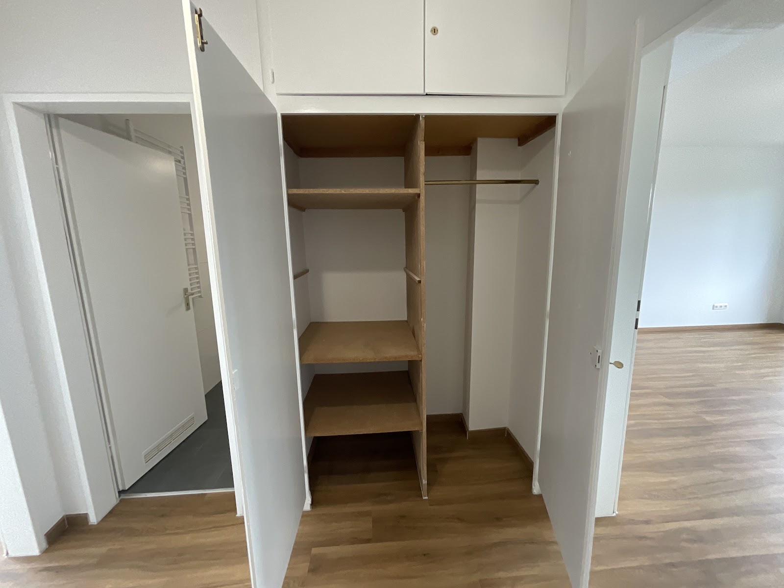 Abstellschrank